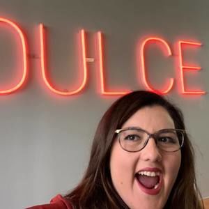 Meet your Posher, Daniela